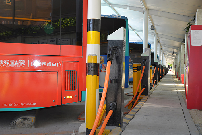 官龙村公交站充电站工程